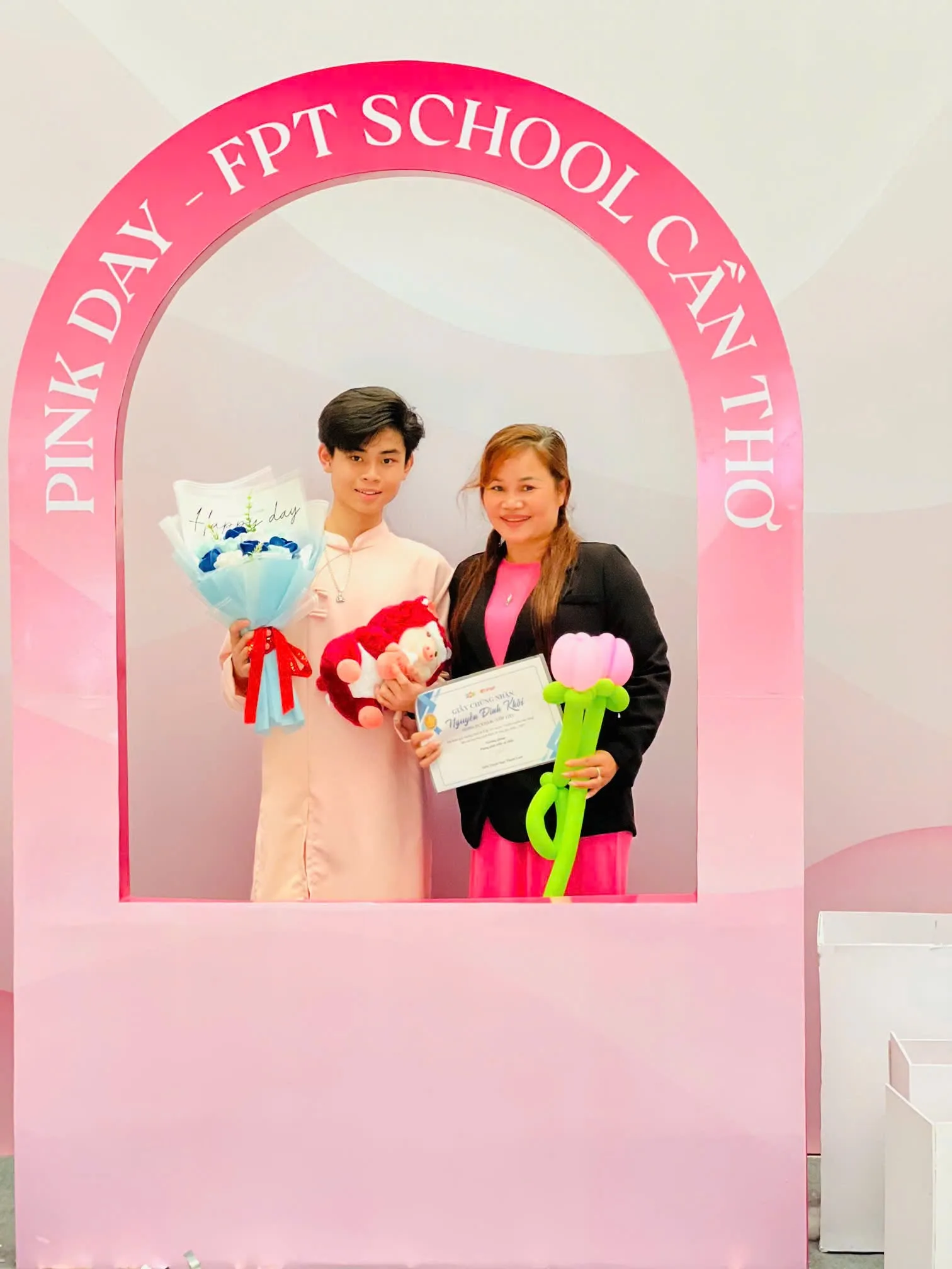 Pink Day 2026 tại Phổ Thông FPT Cần Thơ: sắc hồng lan tỏa, kết nối những lời yêu thương nhân Ngày Phụ nữ Việt Nam 20/10 | FPT Schools