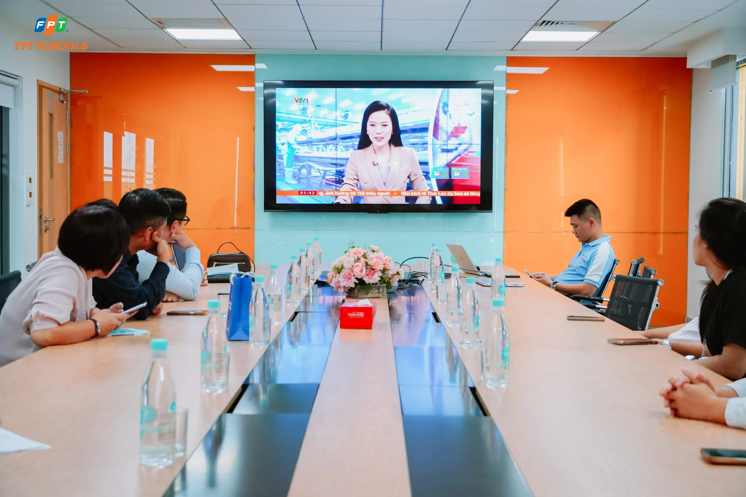 FPT School Hà Nam kiểm tra định kỳ các đơn vị cung ứng thực phẩm cho bếp ăn bán trú