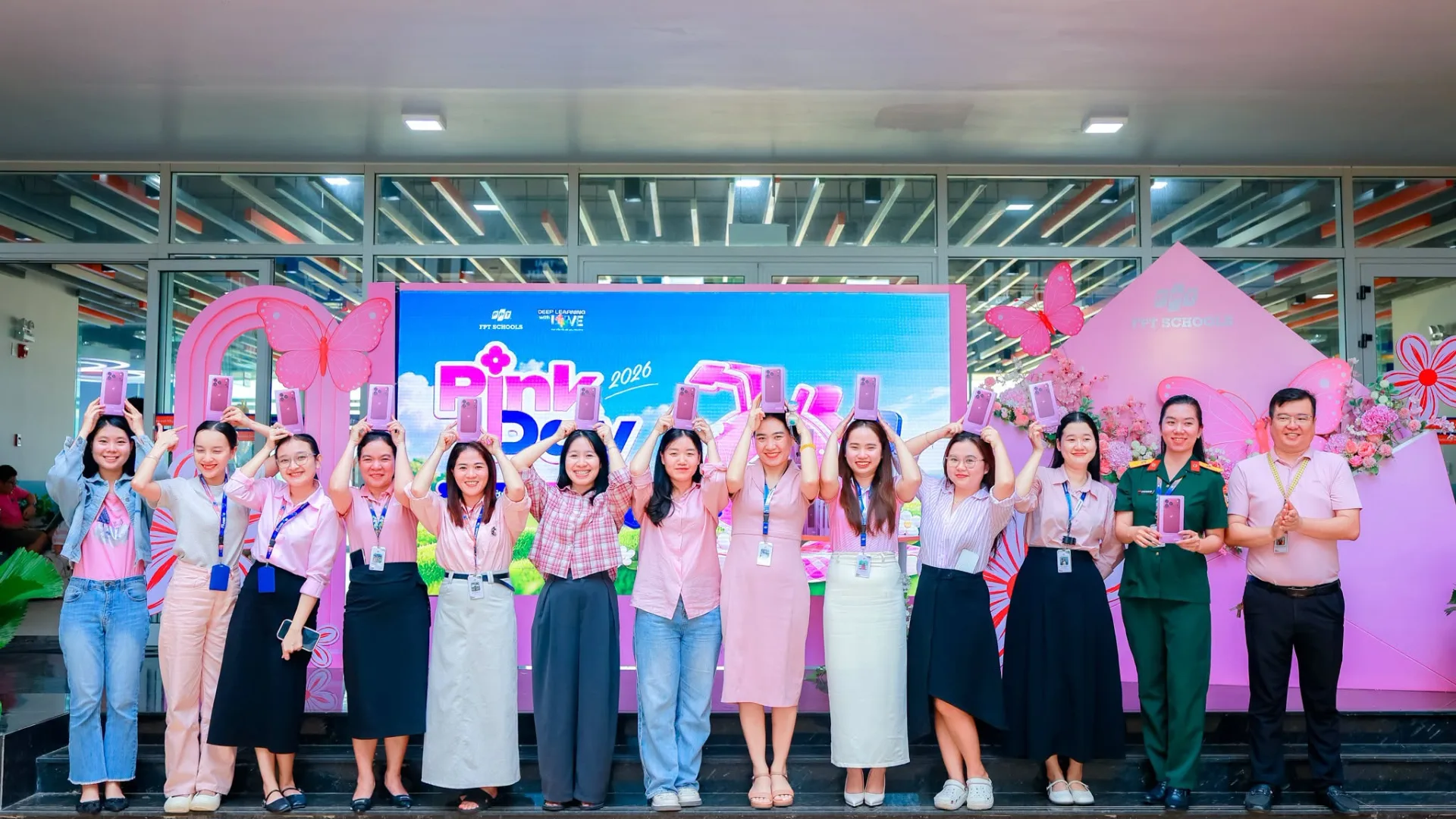 PINK DAY 2026 – GHÉ TRƯỜNG NGÀY HƯỜNG, LAN TỎA YÊU THƯƠNG TẠI FPT SCHOOL HUẾ | FPT Schools