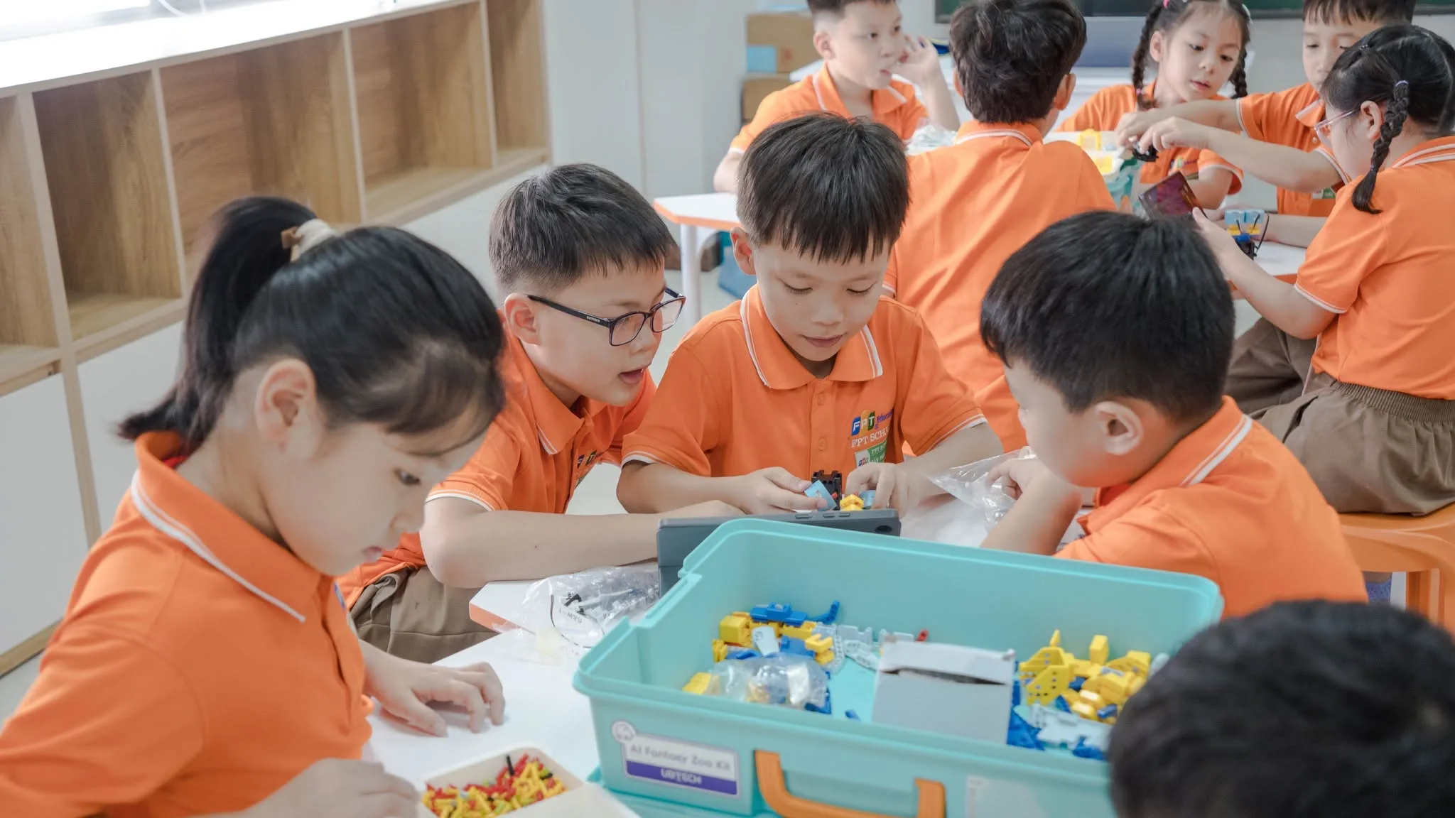 CHƯƠNG TRÌNH TRẢI NGHIỆM THẾ GIỚI THÔNG MINH (SMART) TẠI FPT SCHOOL HUẾ – KHƠI MỞ TƯ DUY CÔNG NGHỆ, KIẾN TẠO TƯƠNG LAI | FPT Schools