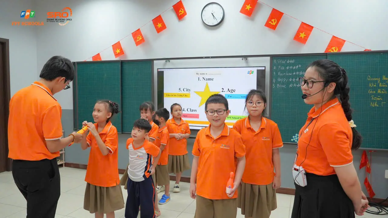 Little Sparks - Câu lạc bộ Tiếng Anh tại FPT School Sóc Trăng - FPT Education FSC ST CLB Tiếng Anh Tiểu học 1