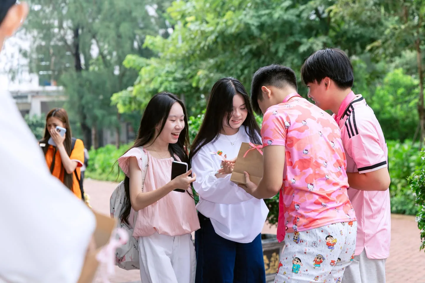 THPT FPT ĐÀ NẴNG NGẬP TRÀN SẮC HỒNG VỚI NGÀY HỘI PINK DAY – GHÉ TRƯỜNG NGÀY HƯỜNG - FPT Education THPT FPT ĐÀ NẴNG NGẬP TRÀN SẮC HỒNG VỚI NGÀY HỘI PINK DAY – GHÉ TRƯỜNG NGÀY HƯỜNG | FPT Schools