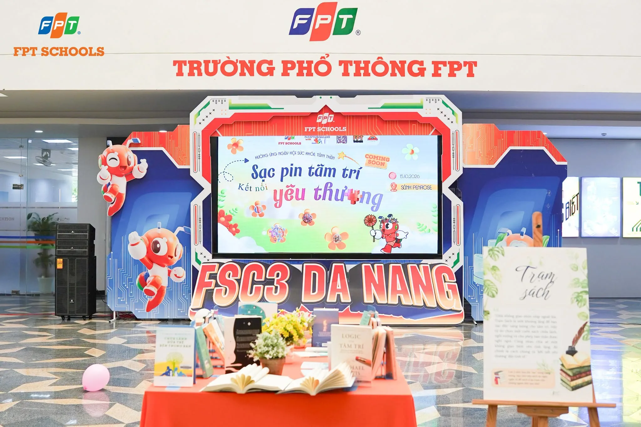 THPT FPT ĐÀ NẴNG: FSCHOOLERS KHÁM PHÁ THẾ GIỚI CẢM XÚC QUA CHƯƠNG TRÌNH “SẠC PIN TÂM TRÍ – KẾT NỐI YÊU THƯƠNG” | FPT Schools