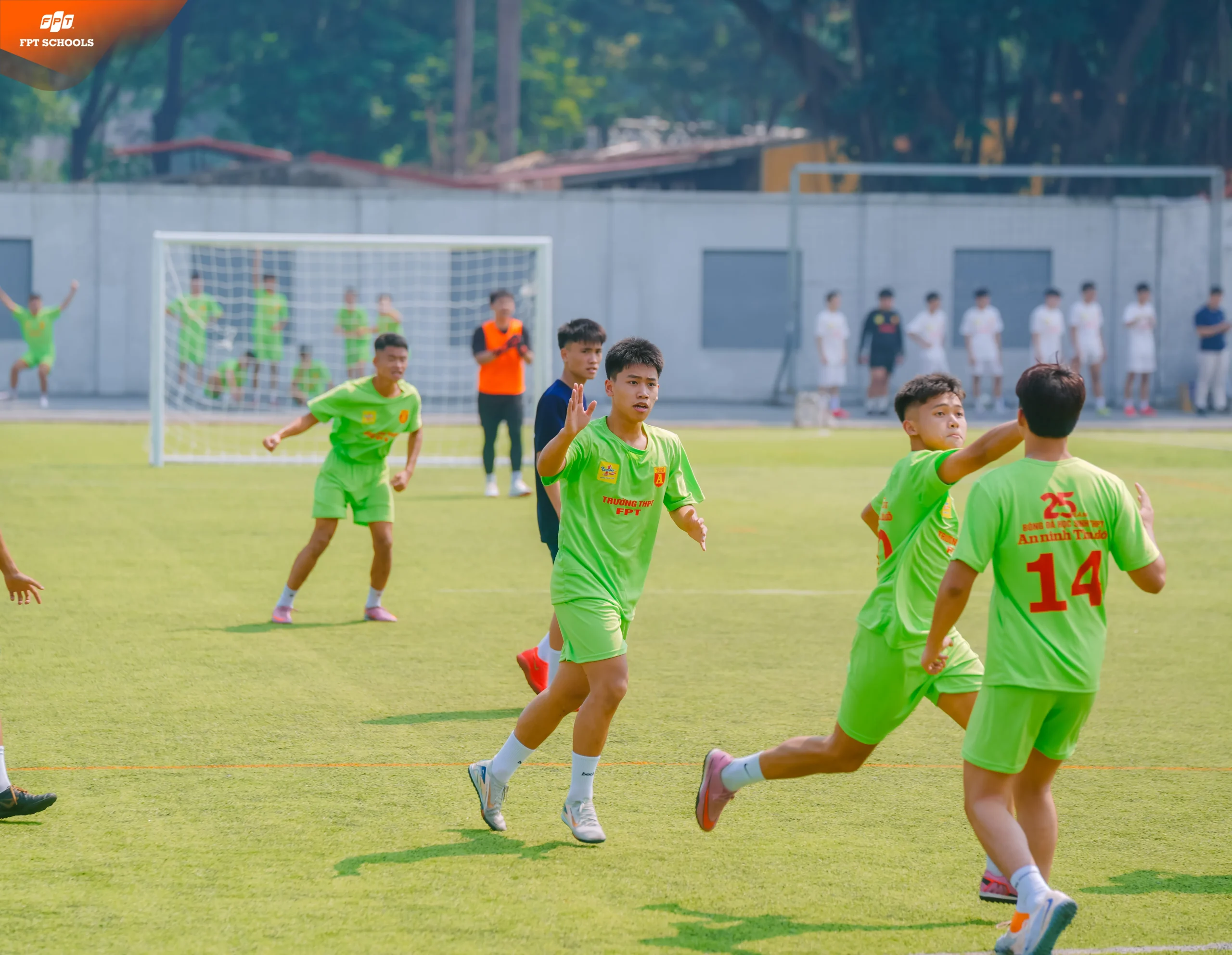 TUYỂN THỦ NHÀ FSCHOOL HÒA LẠC TỎA SÁNG TẠI GIẢI BÓNG ĐÁ HỌC SINH THPT HÀ NỘI – AN NINH THỦ ĐÔ | FPT Schools
