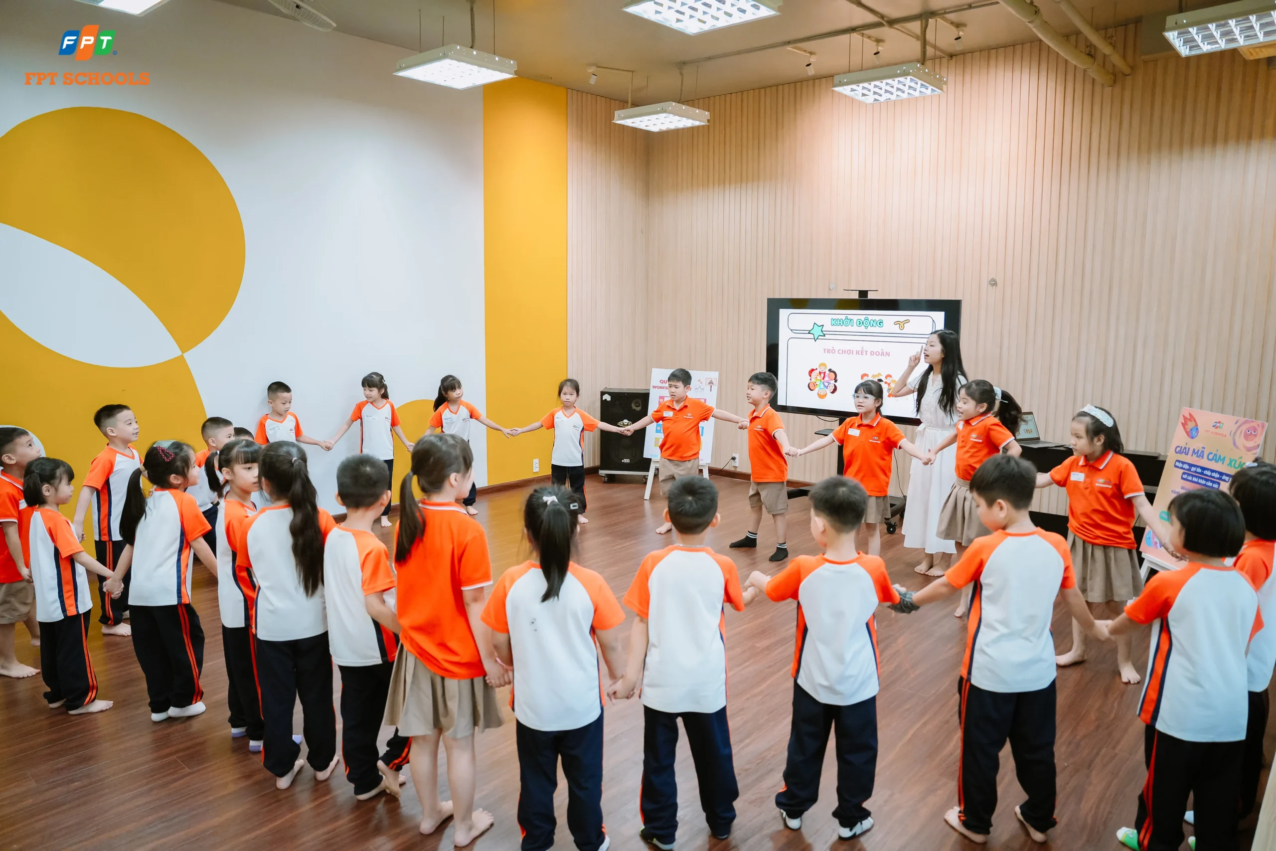 Workshop tâm lý “Giải mã cảm xúc” giúp học sinh khối 1, 2 hiểu và làm chủ cảm xúc