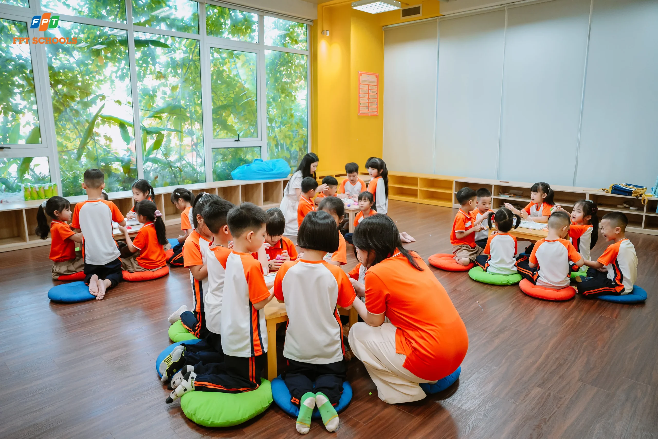 Workshop tâm lý “Giải mã cảm xúc” giúp học sinh khối 1, 2 hiểu và làm chủ cảm xúc | FPT Schools