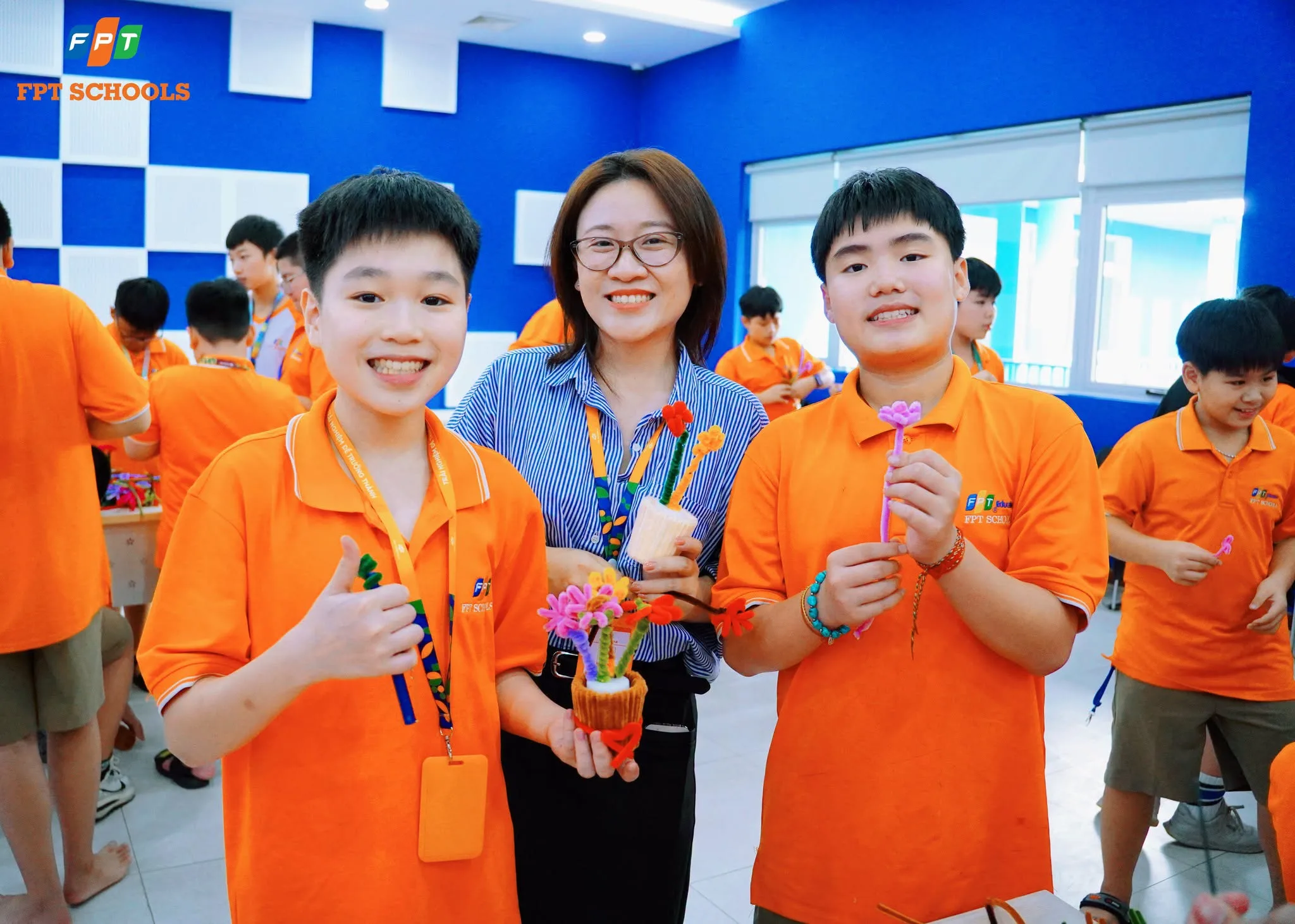 BLOOM WITHIN – Học sinh FPT School Long Vân gửi trọn yêu thương mùa 20/10 | FPT Schools