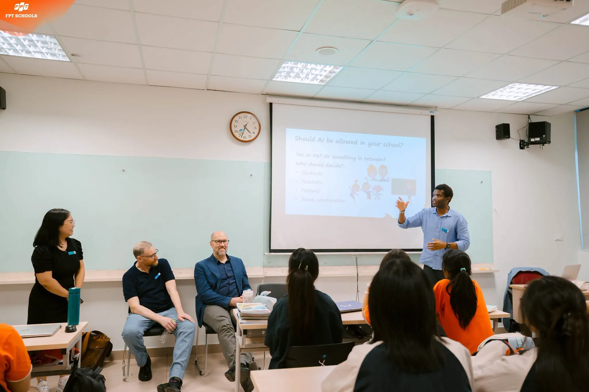 TRẢI NGHIỆM HỌC TẬP ĐA NGÀNH CÙNG CÁC CHUYÊN GIA QUỐC TẾ TẠI TRƯỜNG THPT FPT - FPT Education TRẢI NGHIỆM HỌC TẬP ĐA NGÀNH CÙNG CÁC CHUYÊN GIA QUỐC TẾ TẠI TRƯỜNG THPT FPT | FPT Schools