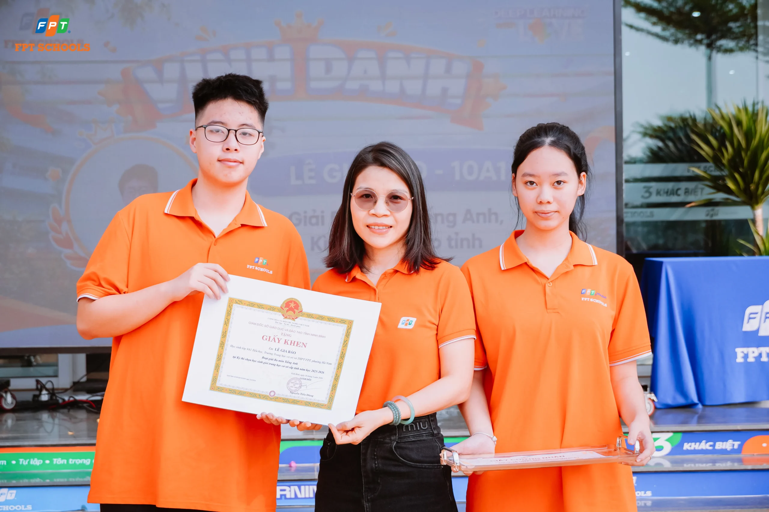 Sinh hoạt dưới cờ khối THCS: Giao tiếp văn minh – Xây dựng học đường văn hoá tại FPT School Hà Nam | FPT Schools