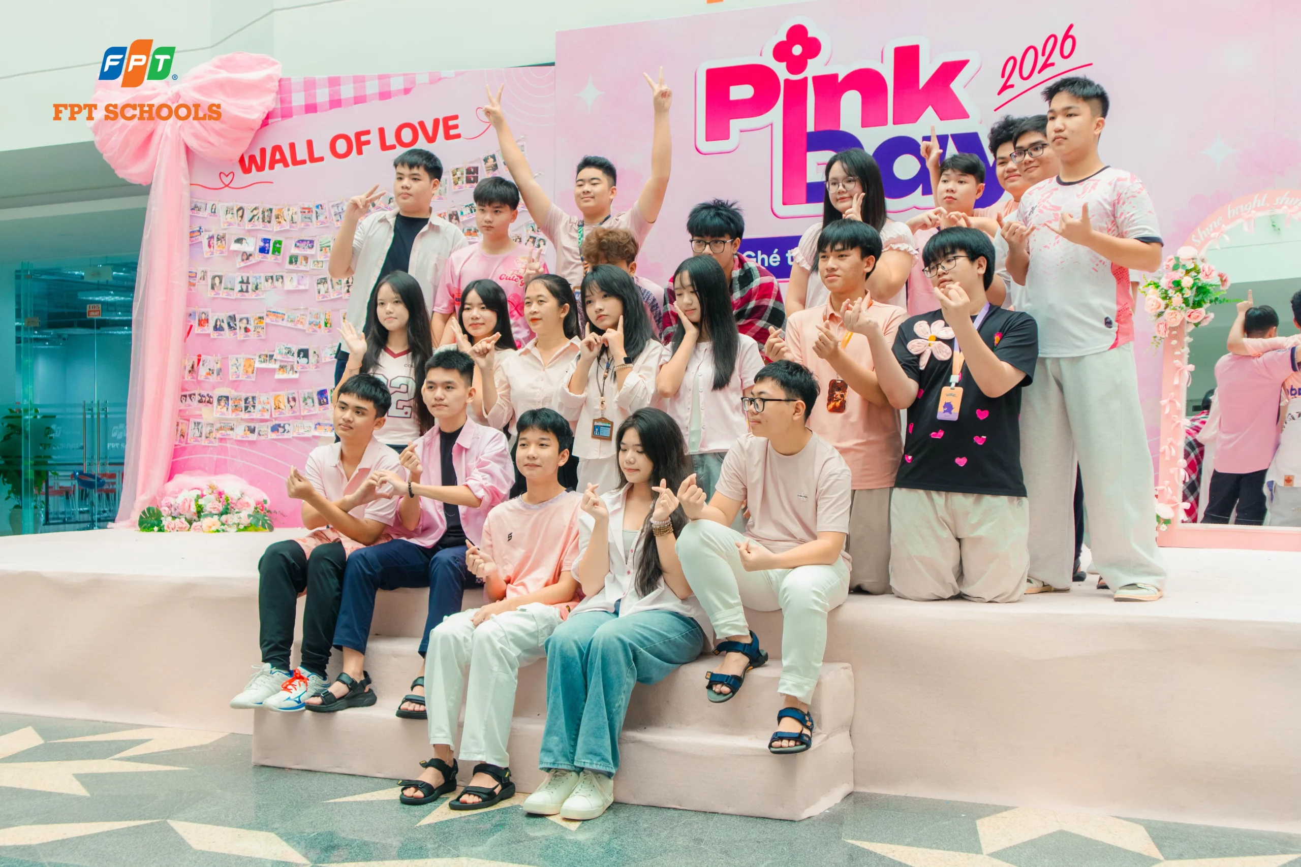 Học sinh FSchool Quy Nhơn check-in tại Pink Day 2026