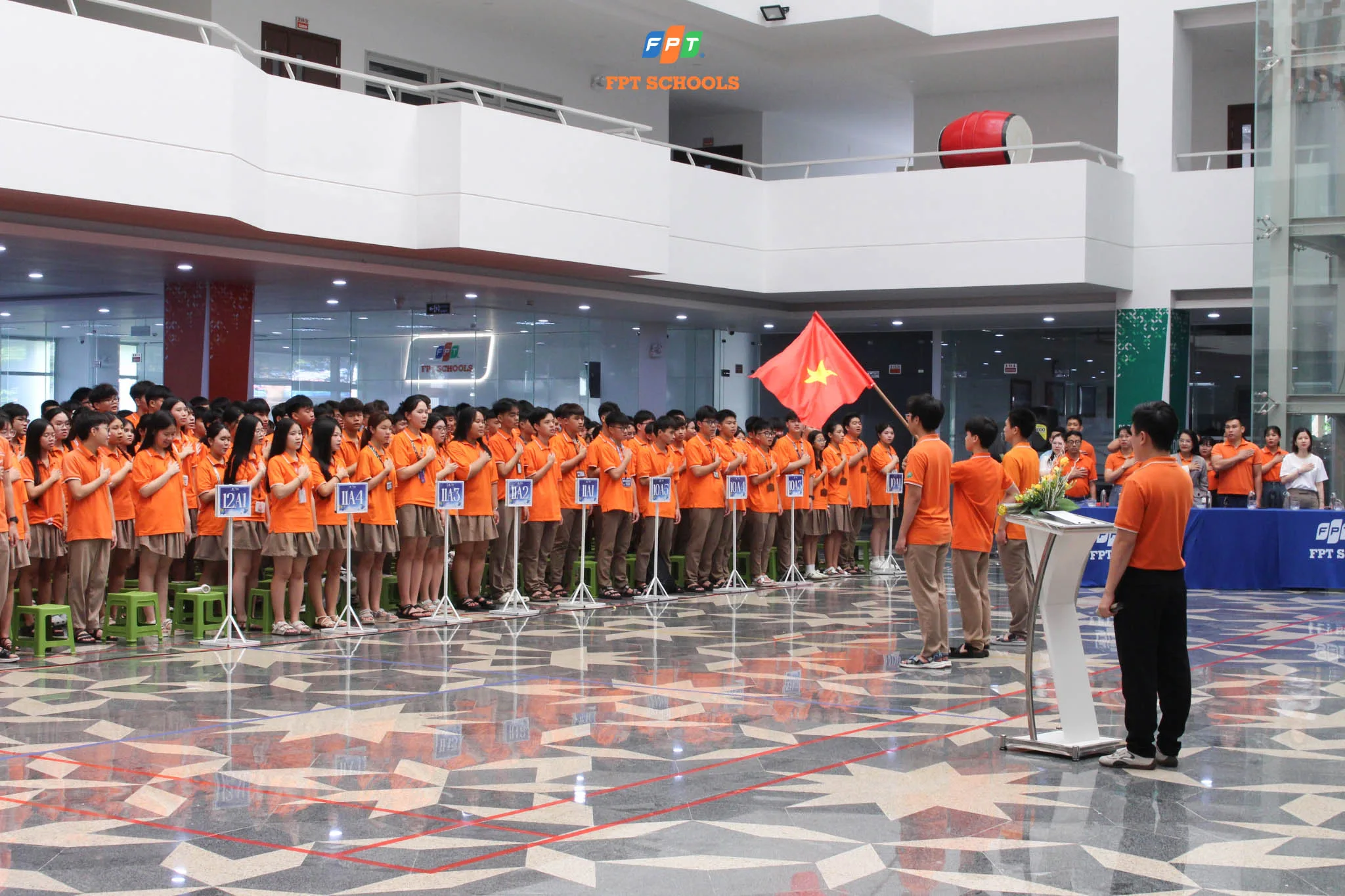 Lễ chào cờ tháng 10 Trường THPT FPT Quy Nhơn: Khởi đầu tháng mới đầy năng lượng | FPT Schools