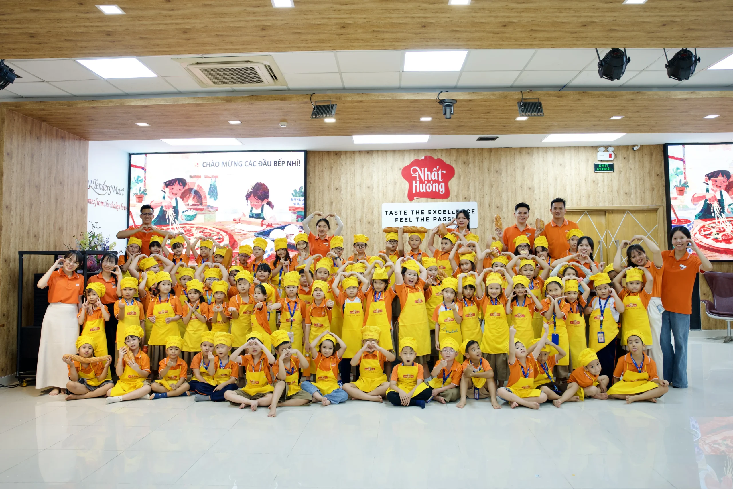 Trải nghiệm làm bánh Pizza FPT School Millennia