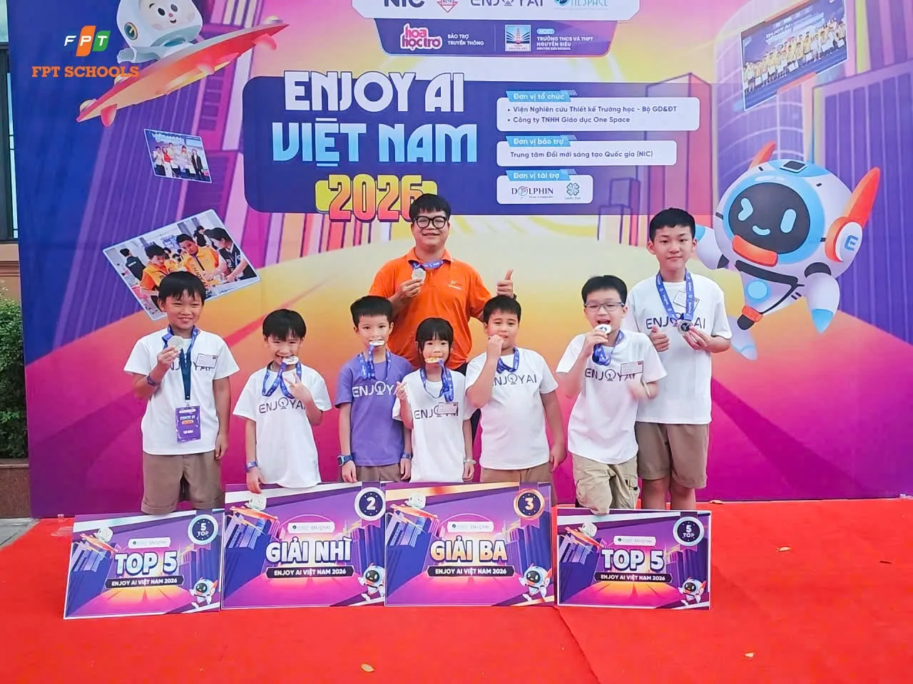 FPT School Bắc Ninh tỏa sáng tại Enjoy AI 2026: Cả 4 đội thi xuất sắc giành vé tham dự vòng quốc tế tại Trung Quốc | FPT Schools