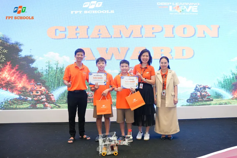 Robotics FPT School Challenge 2026: Vòng 2 tăng tốc, bứt phá | FPT Schools