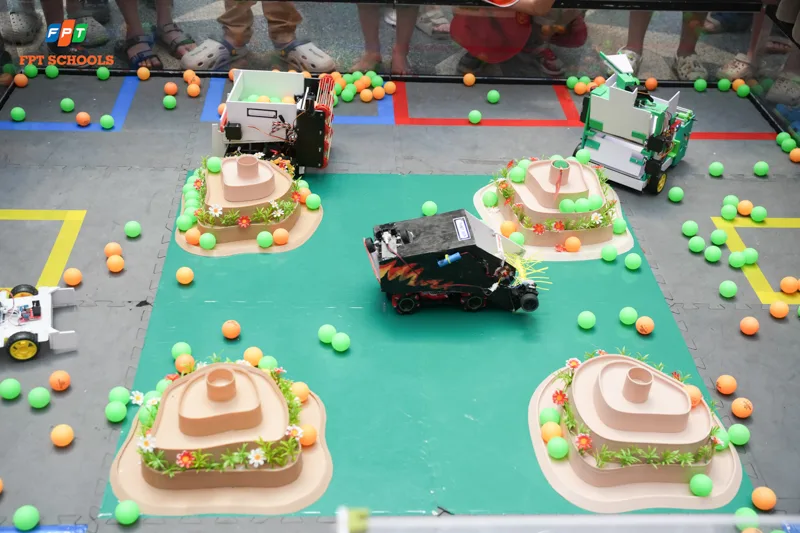 Robotics FPT School Challenge 2026: Vòng 2 tăng tốc, bứt phá | FPT Schools