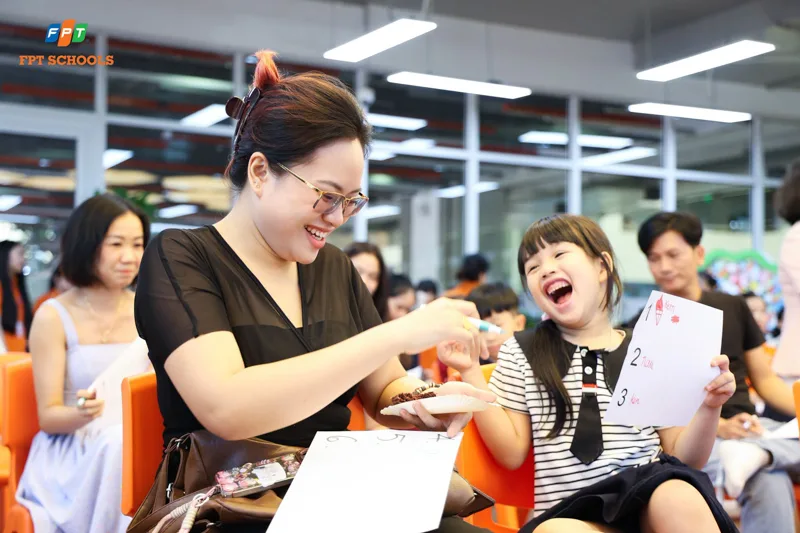 LOVE IN FLOW: Gắn kết yêu thương cùng gia đình Fschoolers | FPT Schools