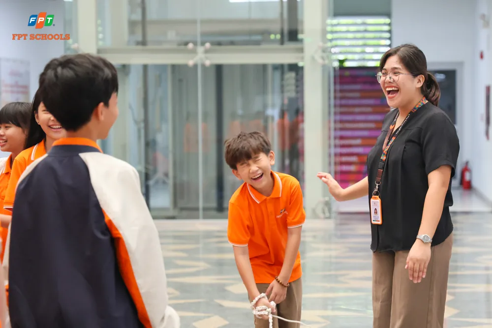 Outdoor Lesson FPT Schools: Khi Tiếng Anh bước ra khỏi lớp học | FPT Schools