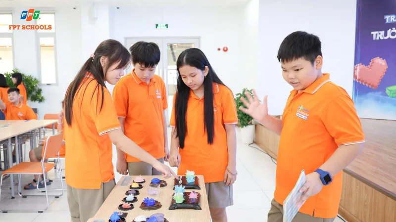 Dự án Ươm mầm tinh thể: Fschoolers khám phá khoa học qua trải nghiệm thực tế - FPT Education Dự án Ươm mầm tinh thể: Fschoolers khám phá khoa học qua trải nghiệm thực tế | FPT Schools
