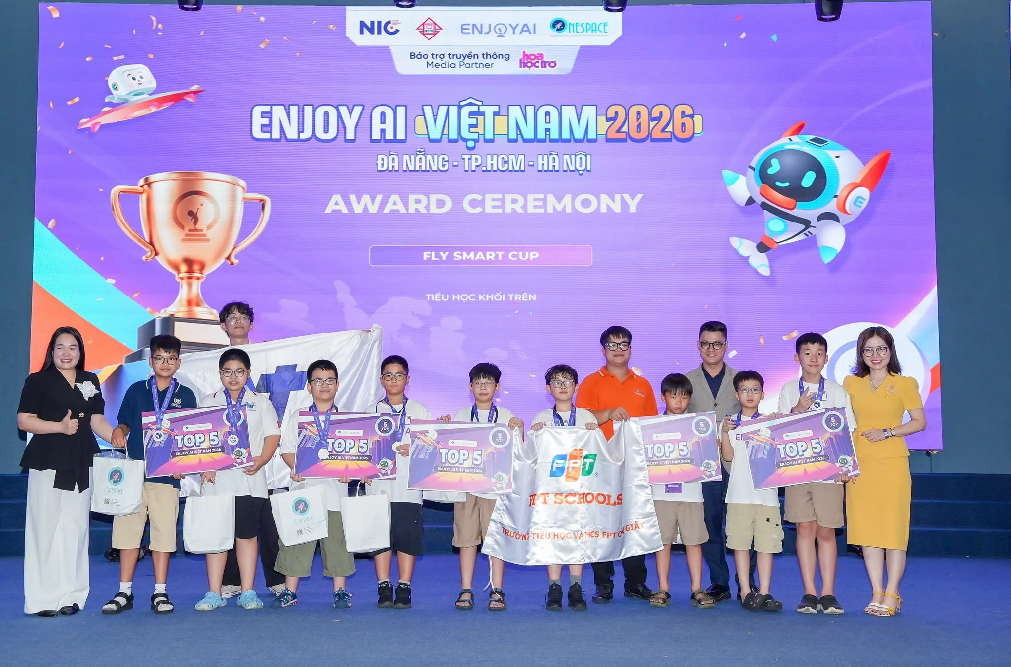 Học sinh FPT School Cầu Giấy giành vé tham gia vòng quốc tế của ENJOY AI 2026 | FPT Schools