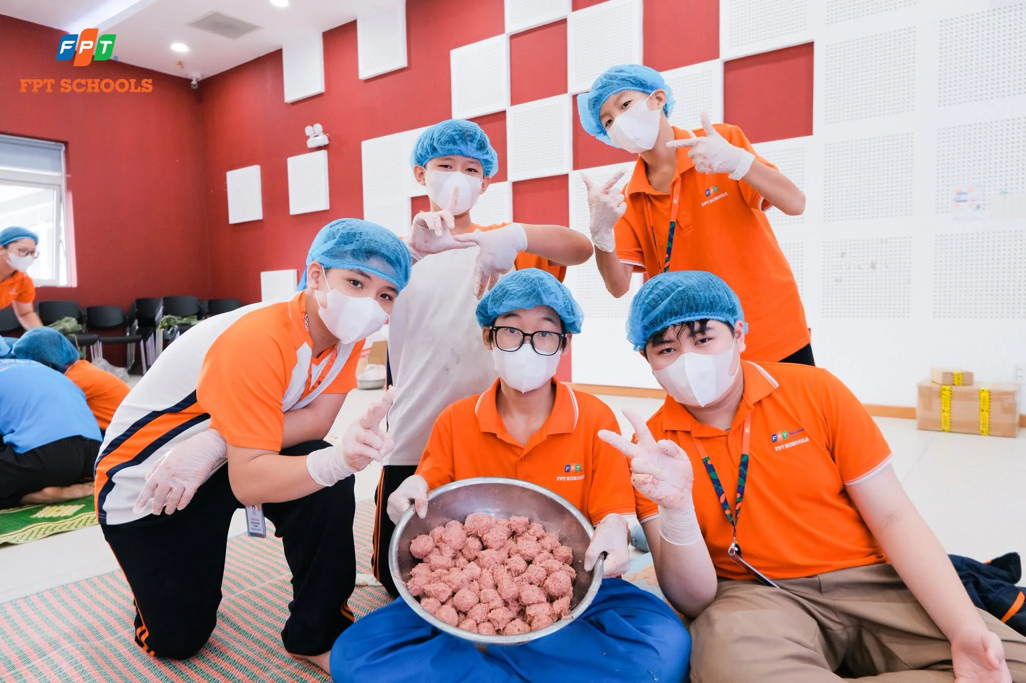 Trải nghiệm làm Nem chua Thanh Hóa cùng các FSchoolers