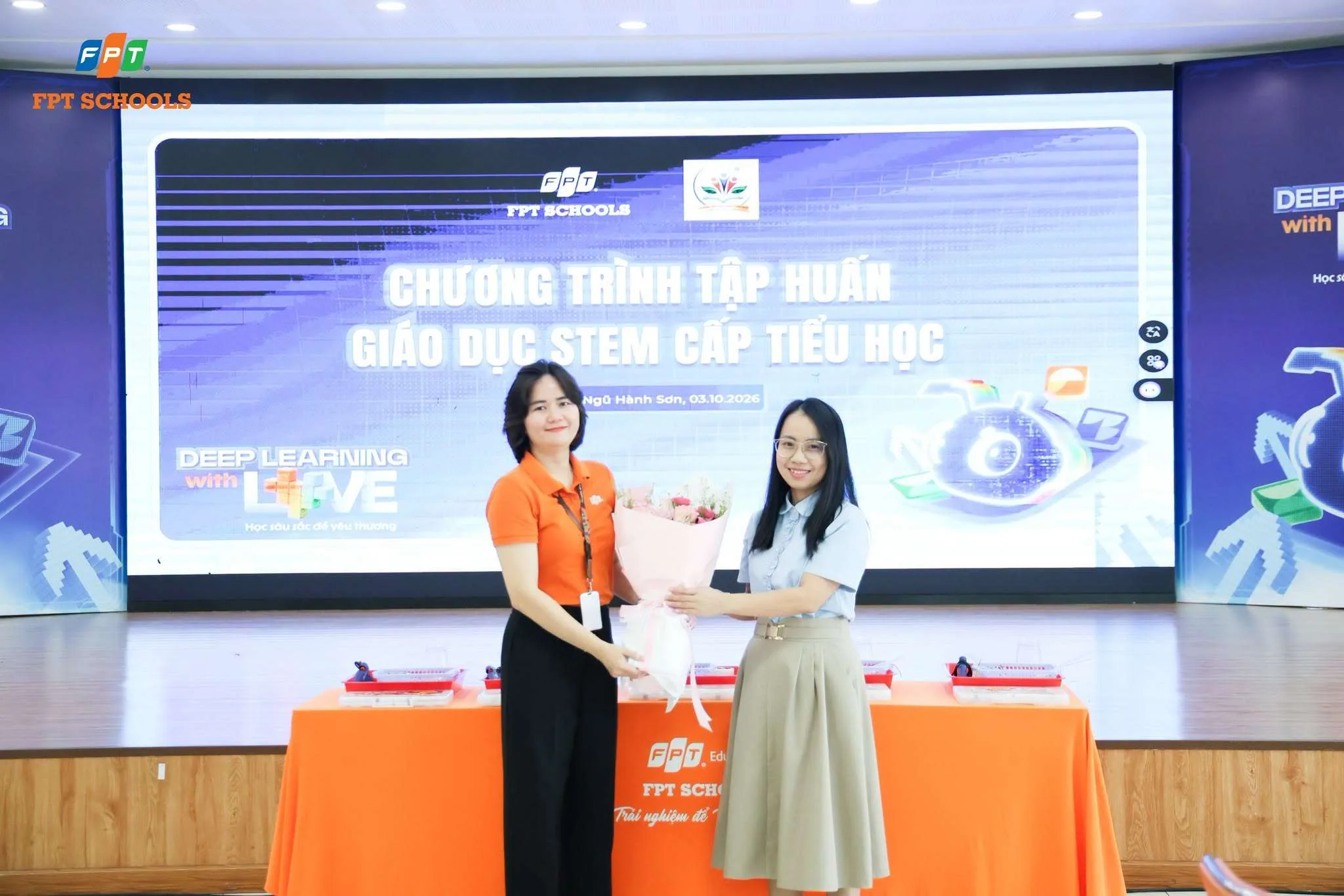 FPT School Đà Nẵng tập huấn giáo dục STEM, AI và công nghệ cho 120 giáo viên Tiểu học - FPT Education FPT School Đà Nẵng tập huấn giáo dục STEM, AI và công nghệ cho 120 giáo viên Tiểu học | FPT Schools