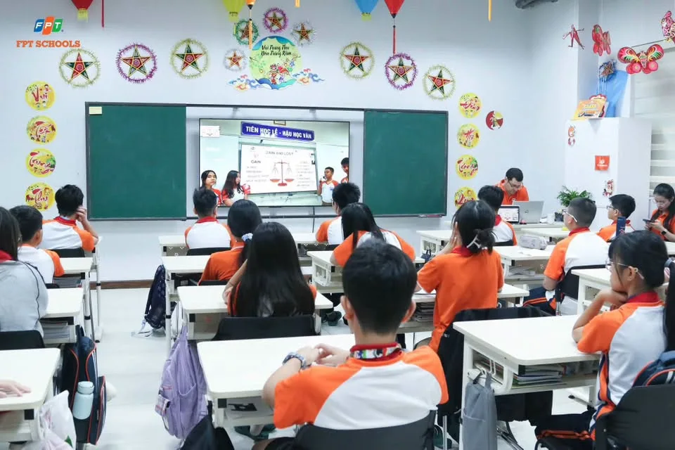 Học sinh trung học FPT School Vinh: Học tiếng anh cùng bạn bè ba tỉnh, khám phá văn học qua những góc nhìn khác biệt | FPT Schools