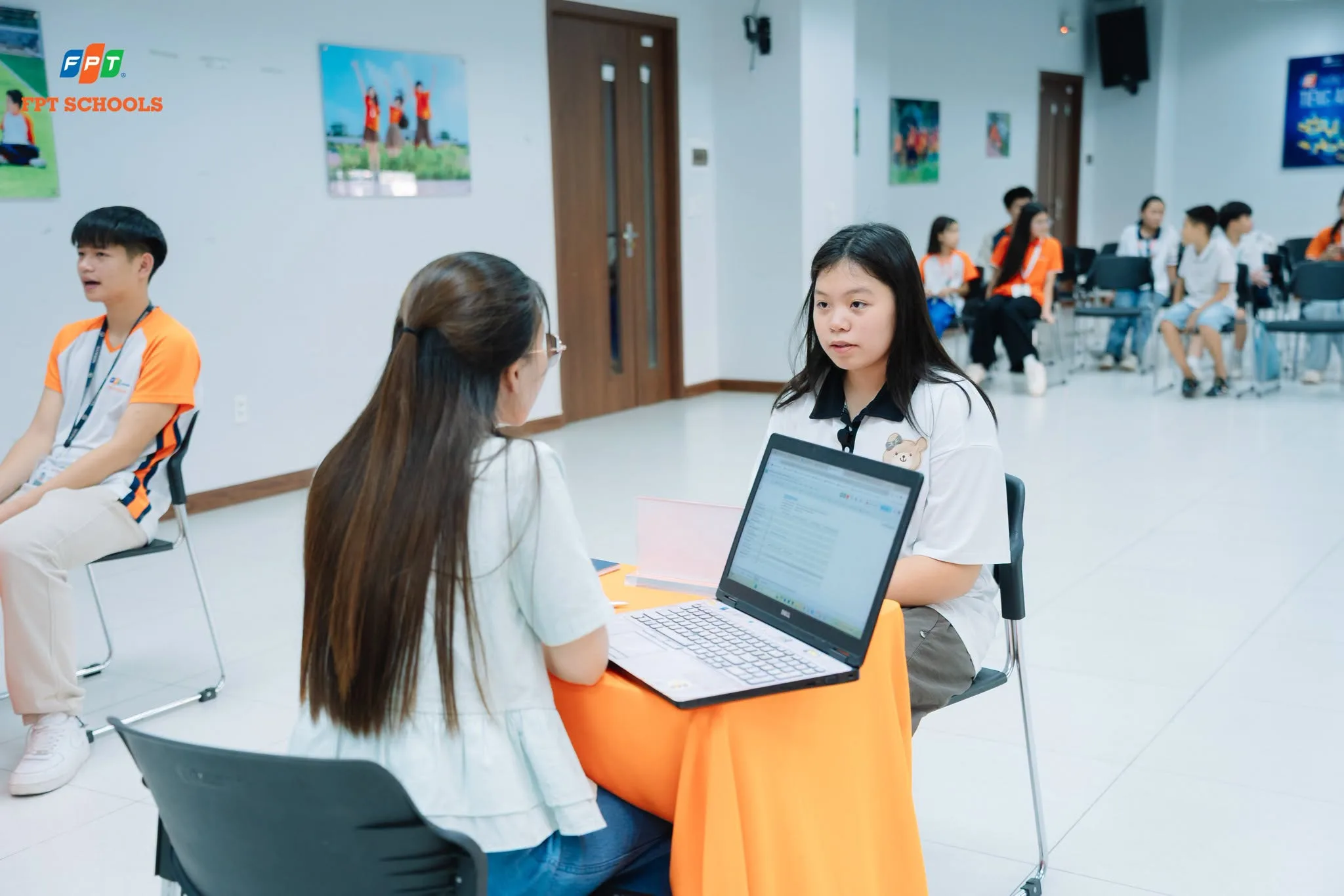 KHÔNG KHÍ SÔI ĐỘNG TẠI FPT SCHOOL BẮC GIANG | CASTING CÁC CÂU LẠC BỘ VÀ DỰ ÁN TRUYỀN THÔNG - FPT Education KHÔNG KHÍ SÔI ĐỘNG TẠI FPT SCHOOL BẮC GIANG | CASTING CÁC CÂU LẠC BỘ VÀ DỰ ÁN TRUYỀN THÔNG | FPT Schools