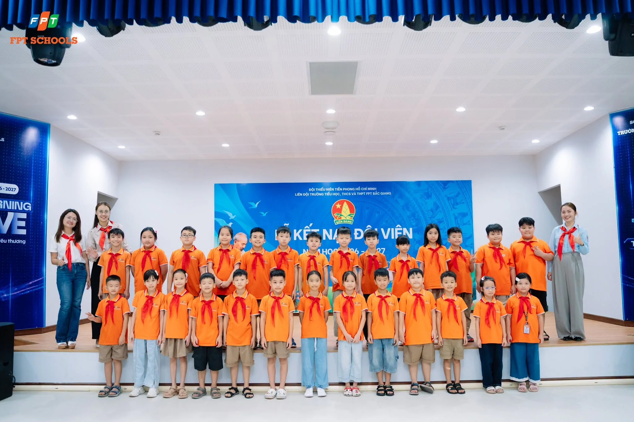 LỄ KẾT NẠP ĐỘI VIÊN | TỰ HÀO MANG TRÊN VAI MÀU KHĂN QUÀNG ĐỎ | FPT Schools
