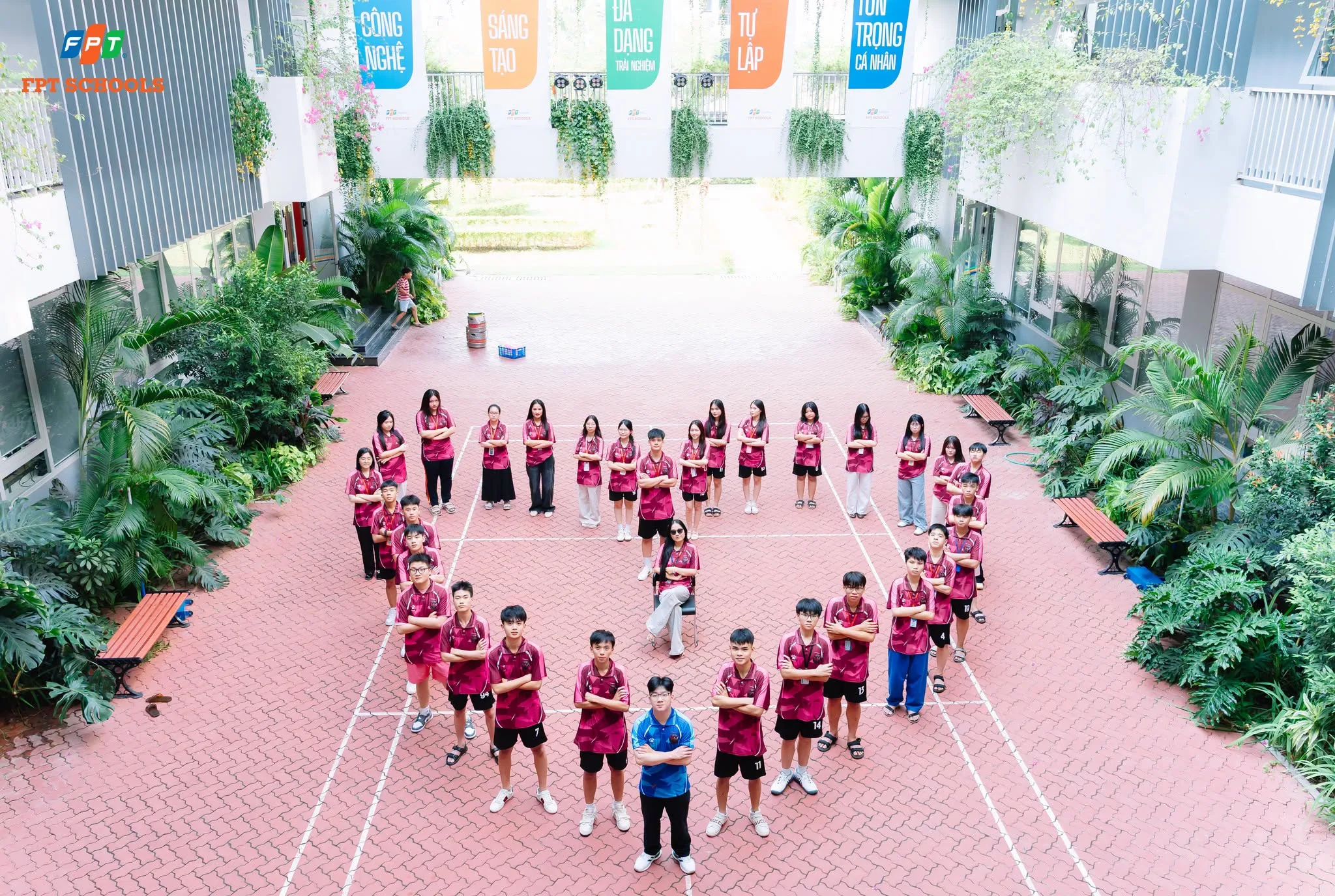PINK DAY | FSCHOOLERS RỰC RỠ SẮC HỒNG, LAN TỎA YÊU THƯƠNG - FPT Education PINK DAY | FSCHOOLERS RỰC RỠ SẮC HỒNG, LAN TỎA YÊU THƯƠNG | FPT Schools