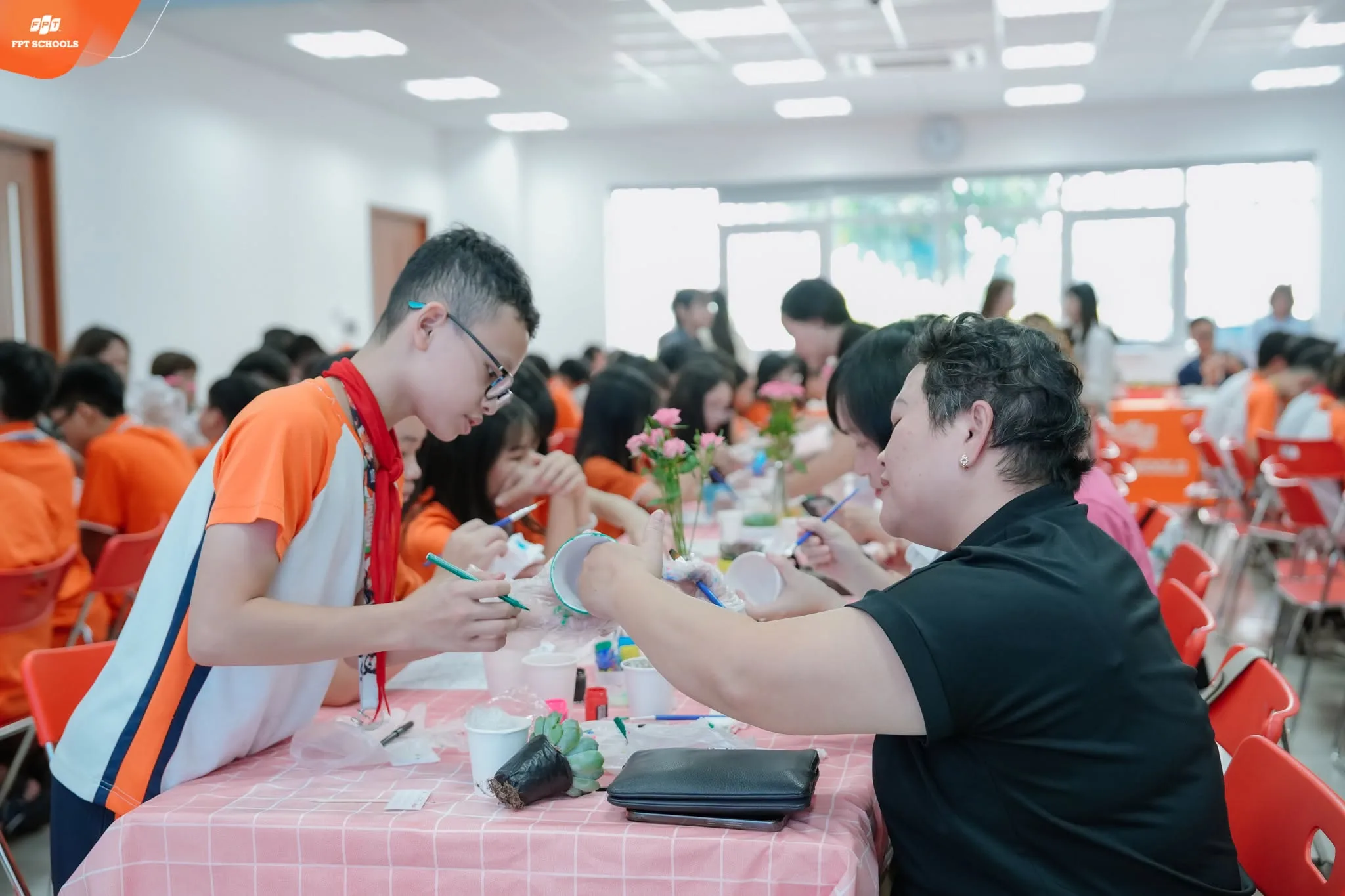 Love Meal tháng 10 FPT School Hải Phòng: Bữa trưa mang khoảnh khắc yêu thương | FPT Schools