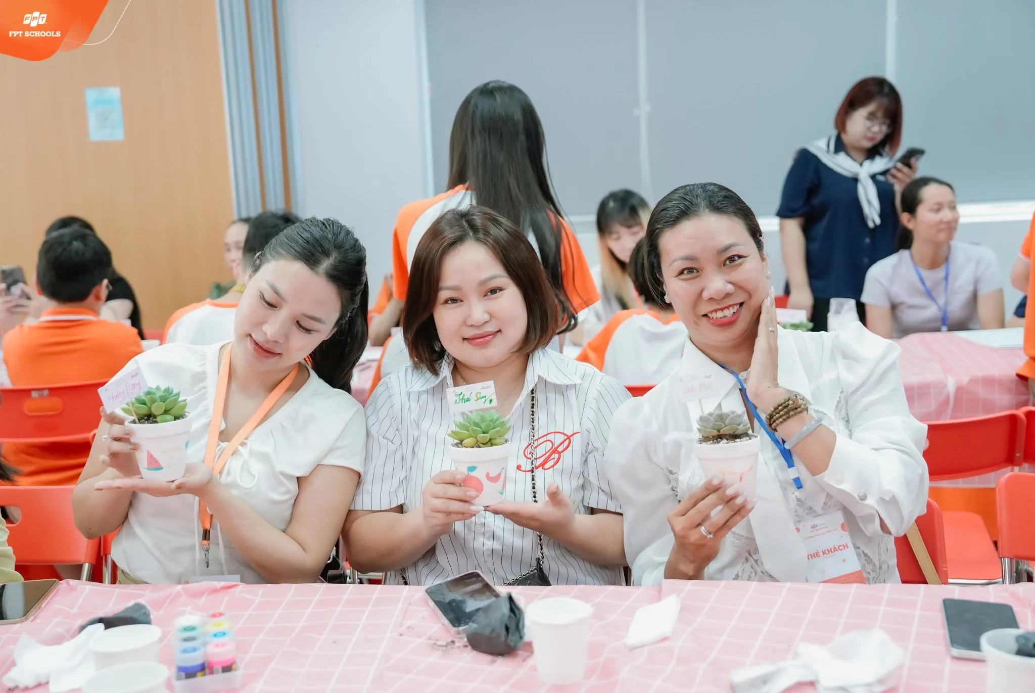 Love Meal tháng 10 FPT School Hải Phòng: Bữa trưa mang khoảnh khắc yêu thương | FPT Schools