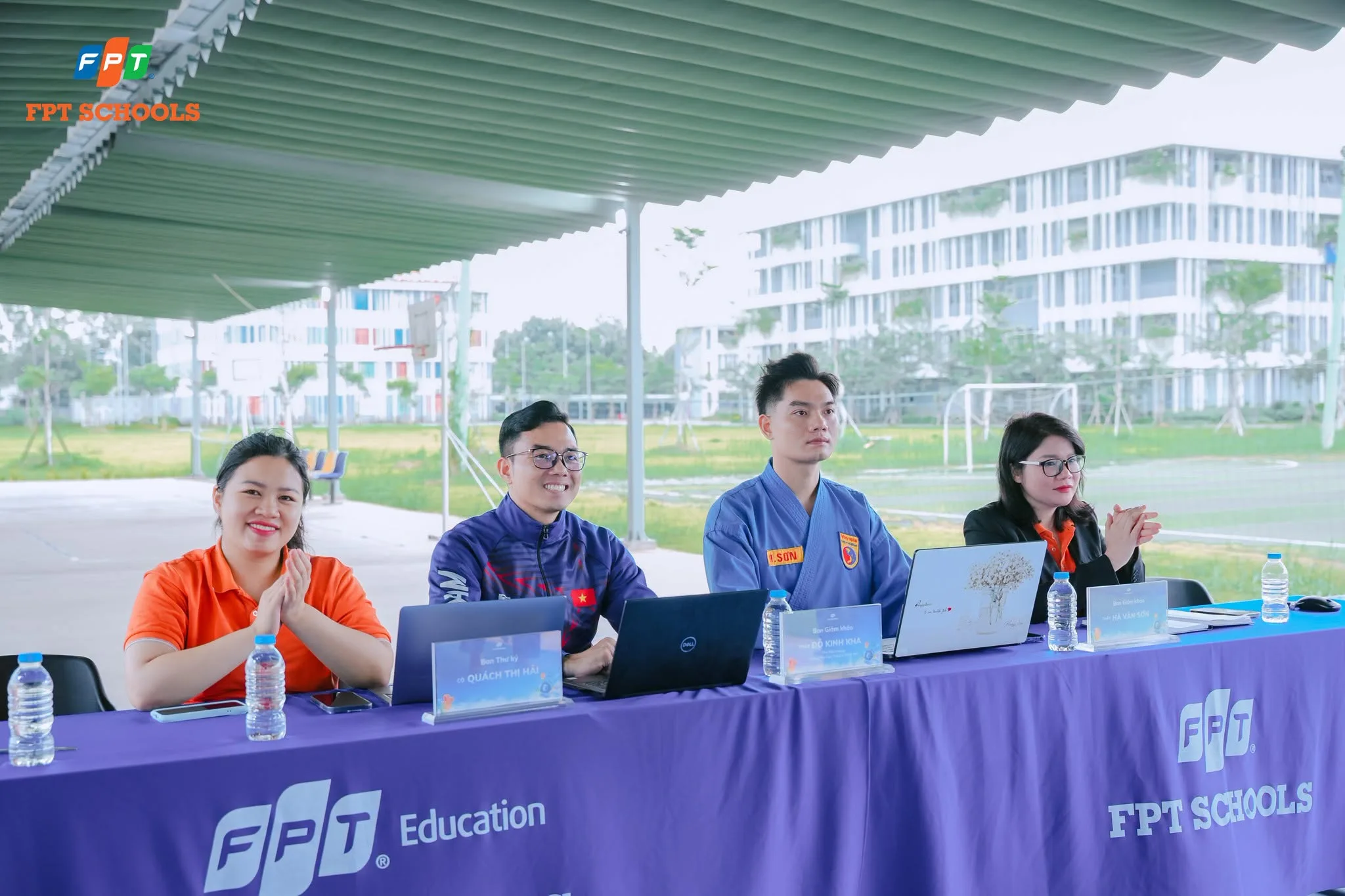 Ban Giám khảo đánh giá phần thi võ Vovinam của học sinh FPT School Thanh Hóa