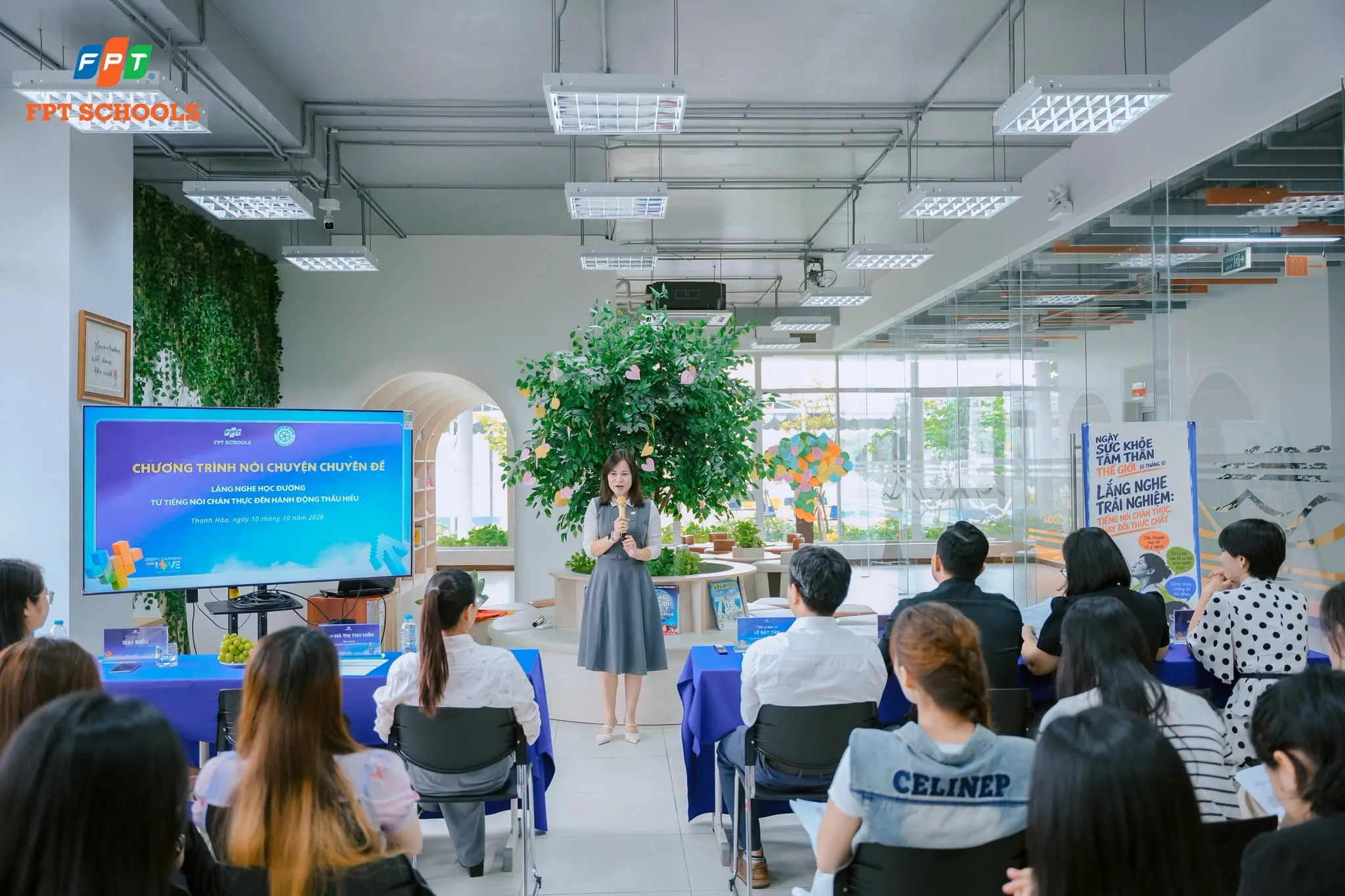 Thầy cô Nhà F lắng nghe để thấu hiểu – Đồng hành cùng sức khỏe tinh thần học đường FSchoolers - FPT Education Lắng nghe, thấu hiểu thay vì vội vàng phán xét học sinh